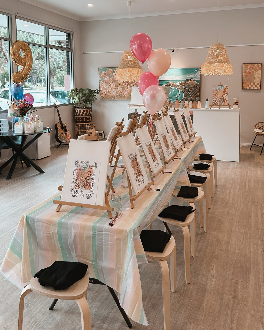 Paint &amp; Sip Class // &