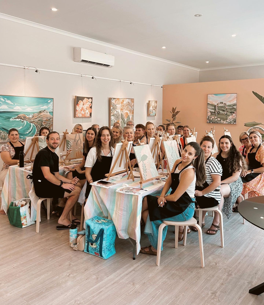 Paint &amp; Sip Class // Abstract Botanical Painting